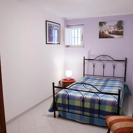 Don Cosimo Tra Ulivi Secolari * Monopoli